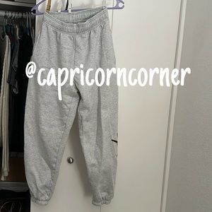 (SMALL FLAW): PINK VICTORIAS SECRET SWEATPANTS BUNDLE